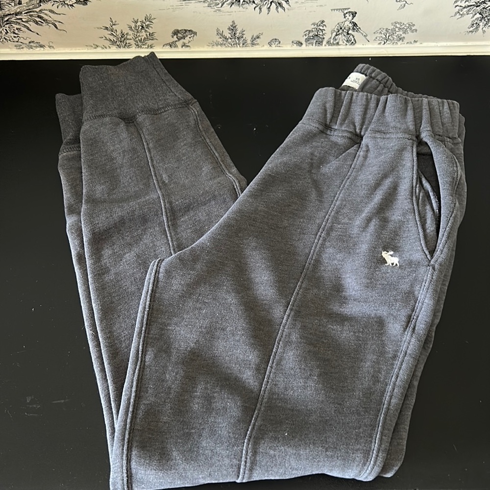 A&F WOMENS JOGGERS